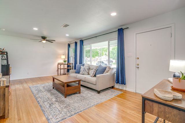 5517 Volder Drive, Fort Worth, TX 76114