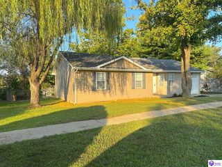 1435 Hawkins Drive, Vine Grove, KY 40175