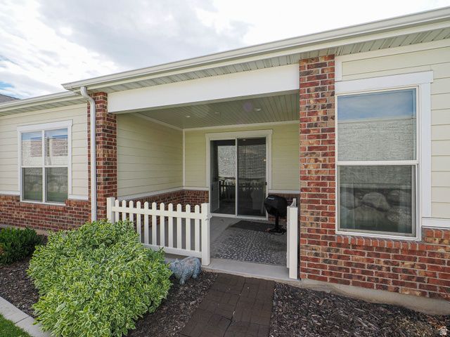 10716 S HAVEN DR, South Jordan, UT 84095