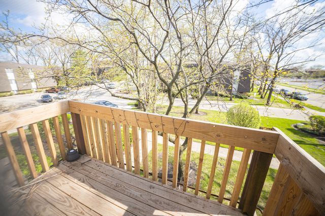 218 Madison Street 3D, Joliet, IL 60435