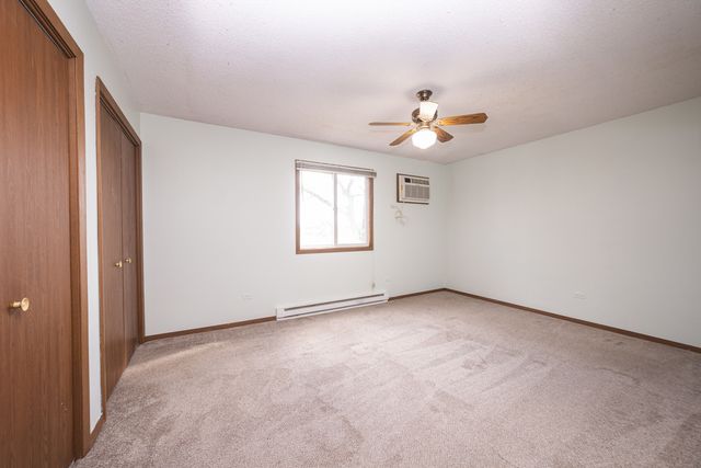 218 Madison Street 3D, Joliet, IL 60435