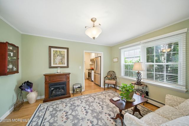 29 Park Avenue, Belford, NJ 07718