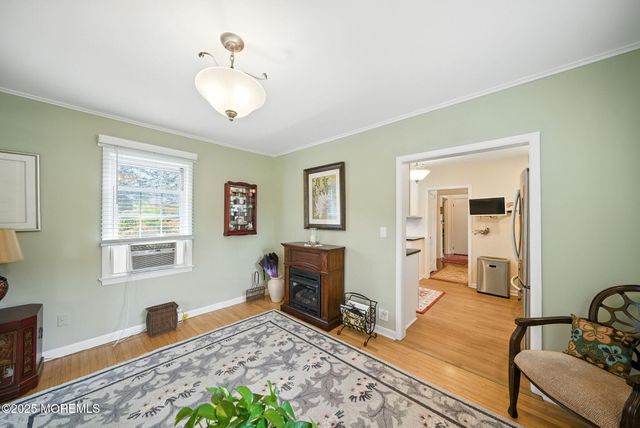 29 Park Avenue, Belford, NJ 07718