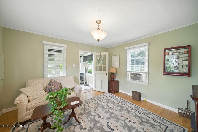 29 Park Avenue, Belford, NJ 07718