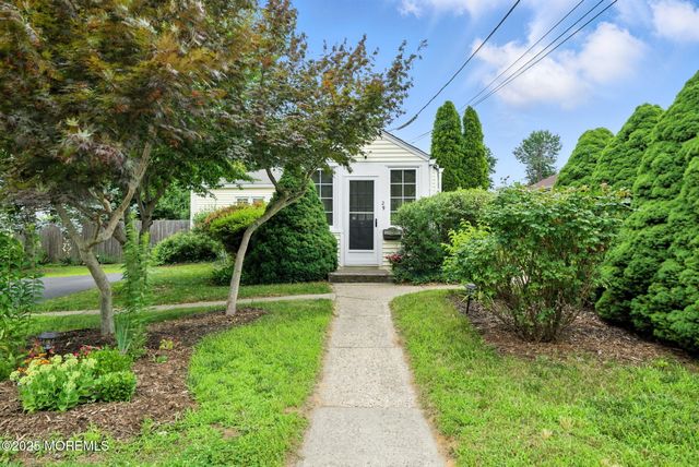 29 Park Avenue, Belford, NJ 07718