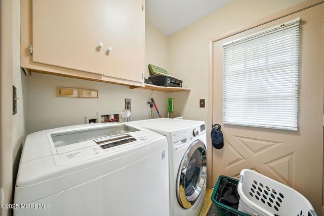 29 Park Avenue, Belford, NJ 07718