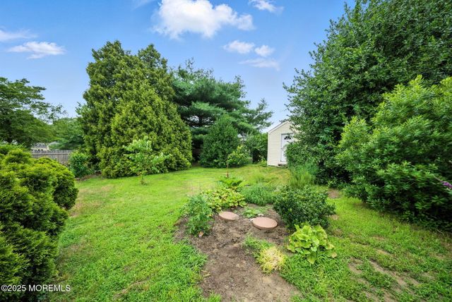 29 Park Avenue, Belford, NJ 07718