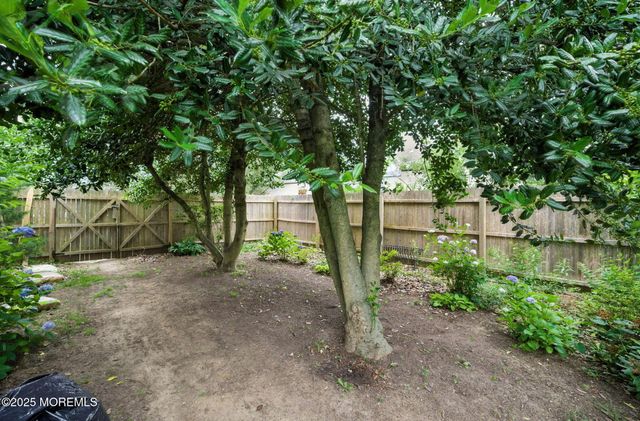 29 Park Avenue, Belford, NJ 07718