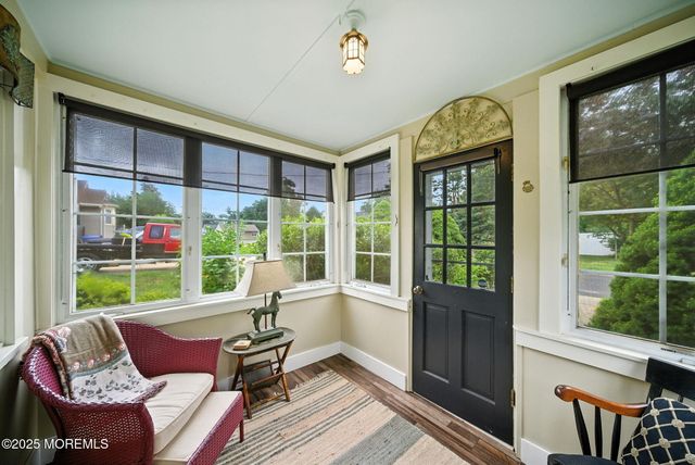 29 Park Avenue, Belford, NJ 07718
