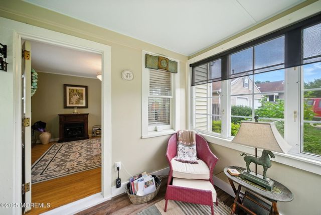 29 Park Avenue, Belford, NJ 07718