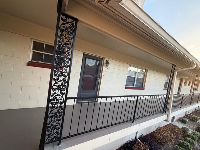 5505 HERNANDES DRIVE 210, Orlando, FL 32808