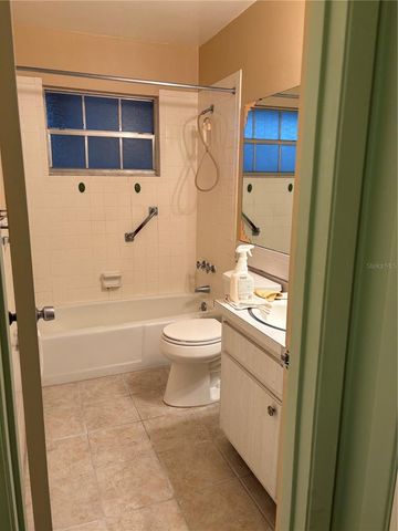 5505 HERNANDES DRIVE 210, Orlando, FL 32808
