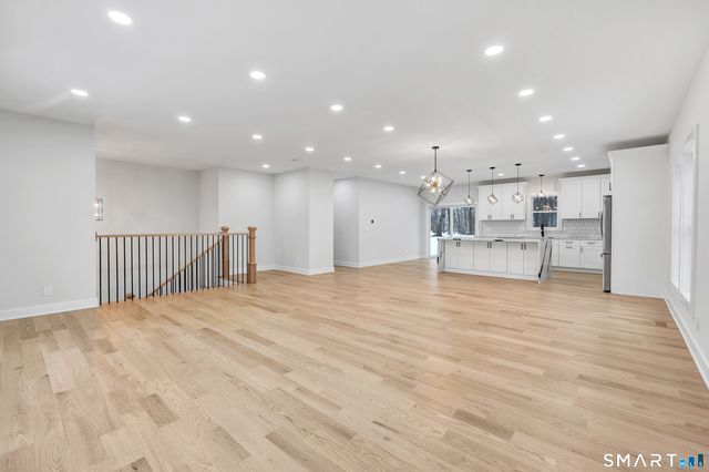 32 Larovera Terrace, Ansonia, CT 06401