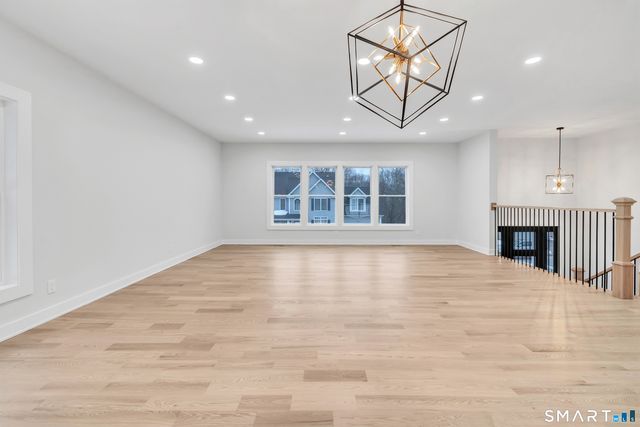 32 Larovera Terrace, Ansonia, CT 06401