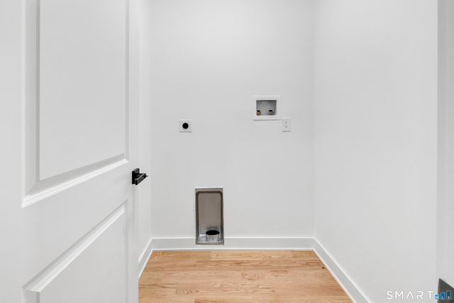 32 Larovera Terrace, Ansonia, CT 06401