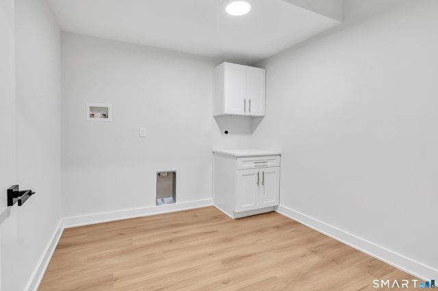 32 Larovera Terrace, Ansonia, CT 06401