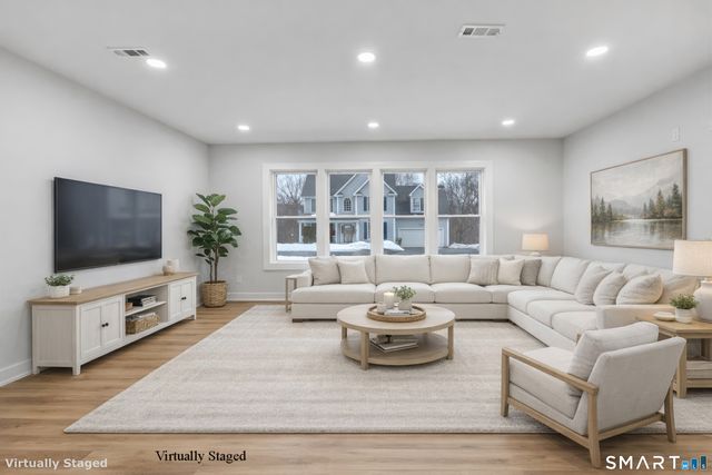 32 Larovera Terrace, Ansonia, CT 06401