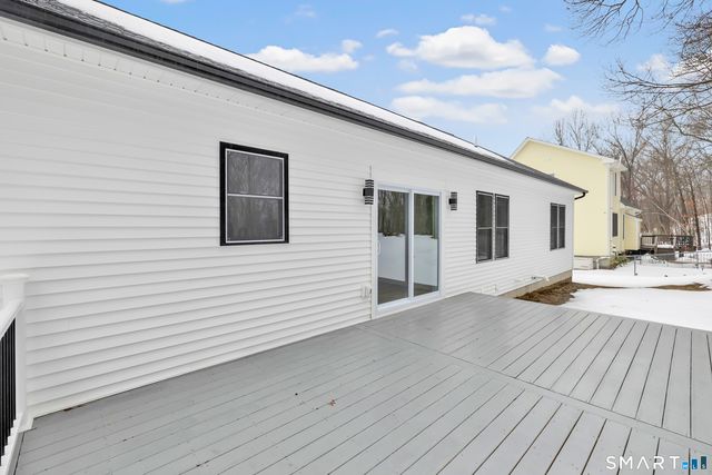 32 Larovera Terrace, Ansonia, CT 06401