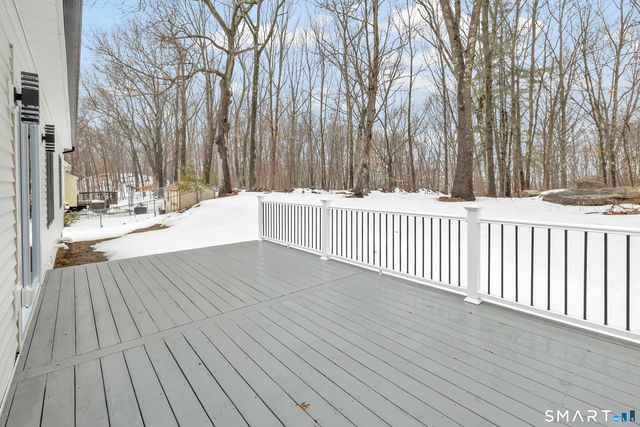 32 Larovera Terrace, Ansonia, CT 06401