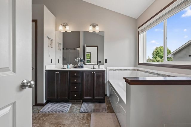 1671 Noric Street, Shakopee, MN 55379