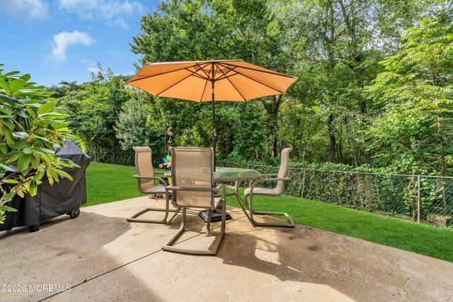 319 Deuce Drive, Wall, NJ 07719