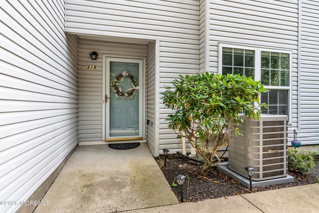 319 Deuce Drive, Wall, NJ 07719