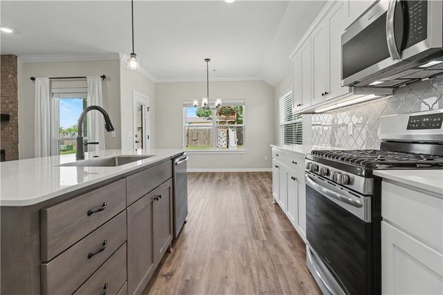 316 W Tyler Road, Farmington, AR 72730