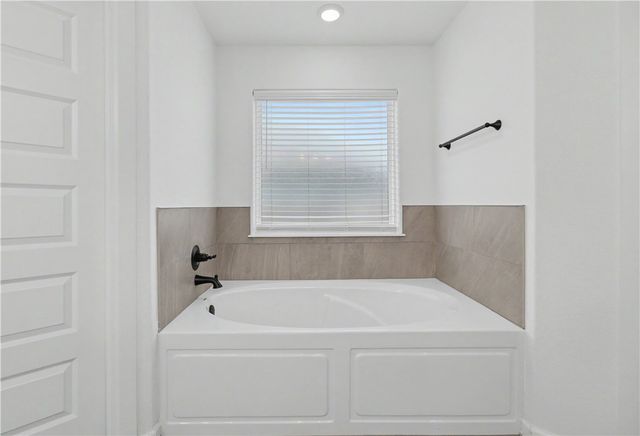 316 W Tyler Road, Farmington, AR 72730