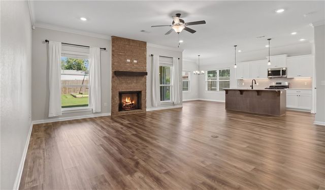 316 W Tyler Road, Farmington, AR 72730