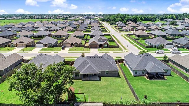 316 W Tyler Road, Farmington, AR 72730