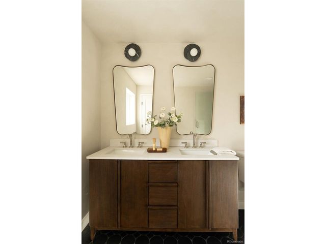 2920 S York St, Denver, CO 80210