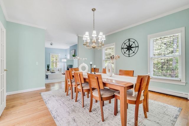 153 Walpole St, Dover, MA 02030