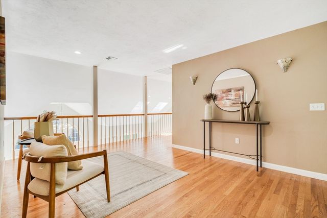 153 Walpole St, Dover, MA 02030