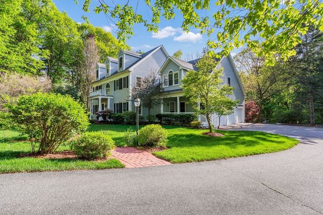 153 Walpole St, Dover, MA 02030