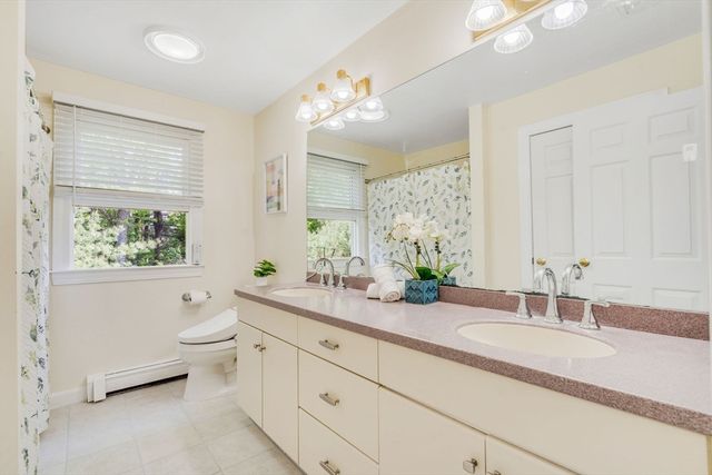 153 Walpole St, Dover, MA 02030