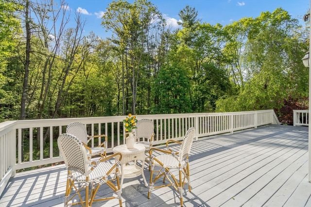 153 Walpole St, Dover, MA 02030