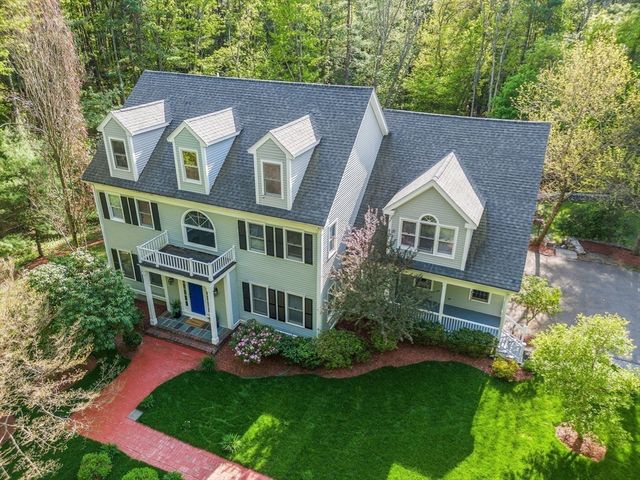 153 Walpole St, Dover, MA 02030