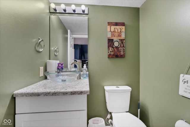 1861 Osman Drive, Avon, IN 46123