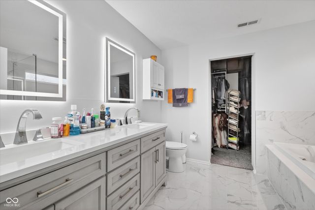 1861 Osman Drive, Avon, IN 46123