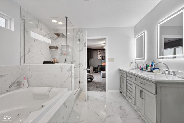 1861 Osman Drive, Avon, IN 46123