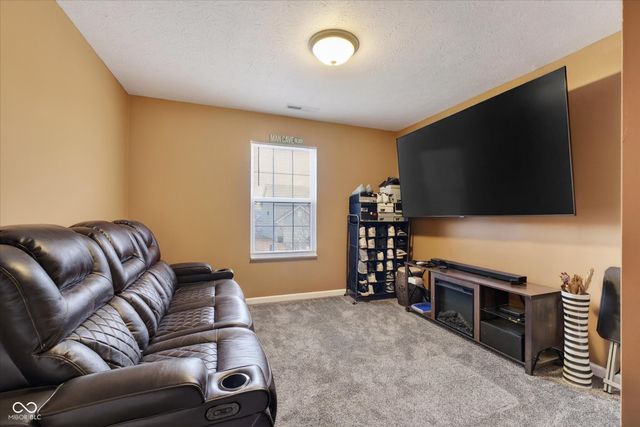 1861 Osman Drive, Avon, IN 46123