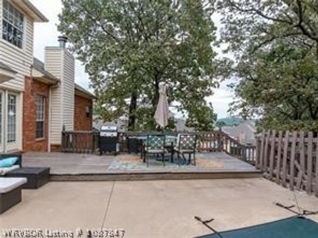 1808 Bunker Hill Drive, Van Buren, AR 72956