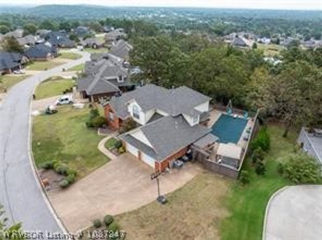 1808 Bunker Hill Drive, Van Buren, AR 72956