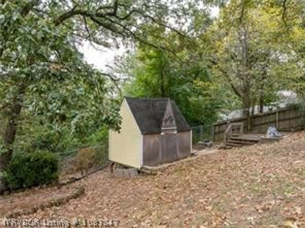 1808 Bunker Hill Drive 1808 Bunker Hill Drive