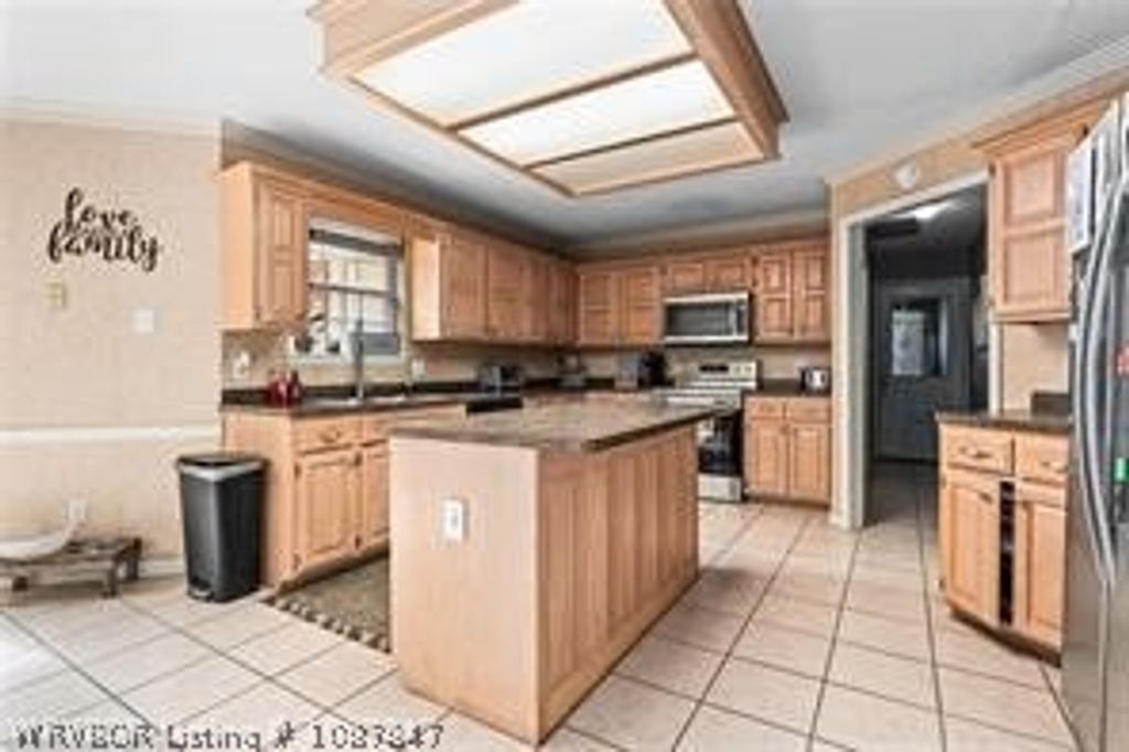 1808 Bunker Hill Drive 1808 Bunker Hill Drive