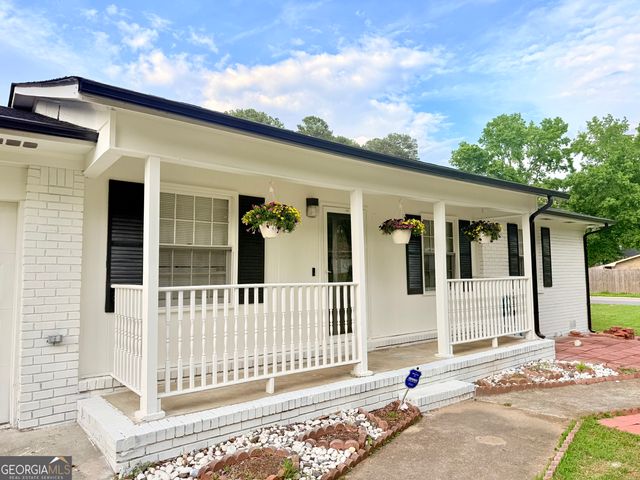 6205 Fieldcrest Drive, Morrow, GA 30260