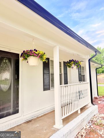 6205 Fieldcrest Drive, Morrow, GA 30260