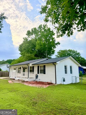 6205 Fieldcrest Drive, Morrow, GA 30260