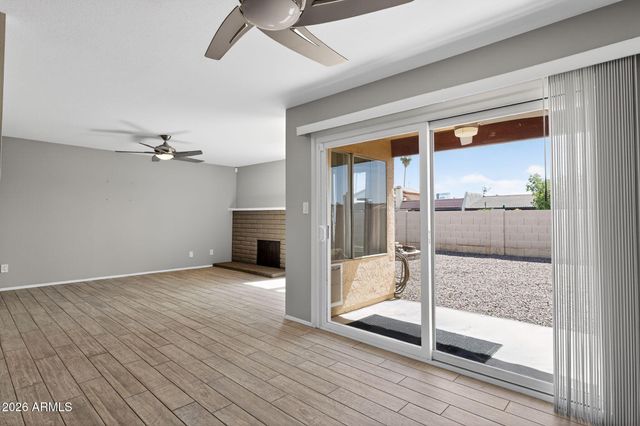 11609 S Maze Court, Phoenix, AZ 85044