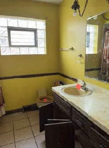 649 Escanaba Avenue, Calumet City, IL 60409